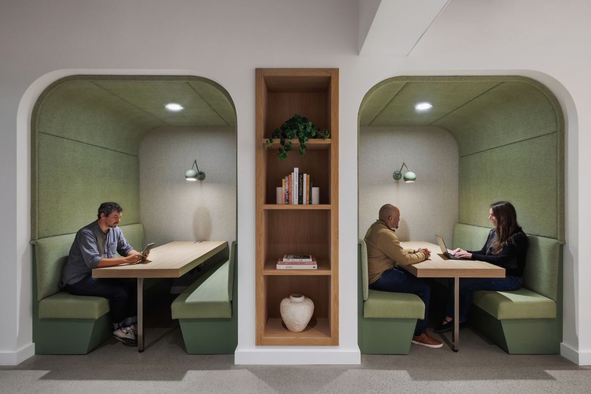 Meraki_blogbdy_booths_1200x800